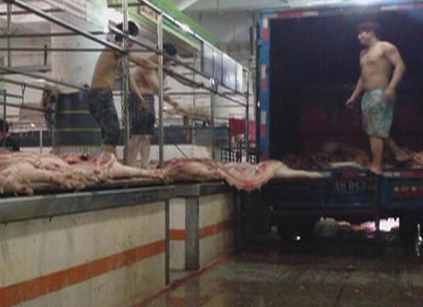 市民投訴注水肉較多 東莞要求屠宰企業(yè)遵守9承諾 市民投訴注水肉較多 東莞要求屠宰企業(yè)遵守9承諾